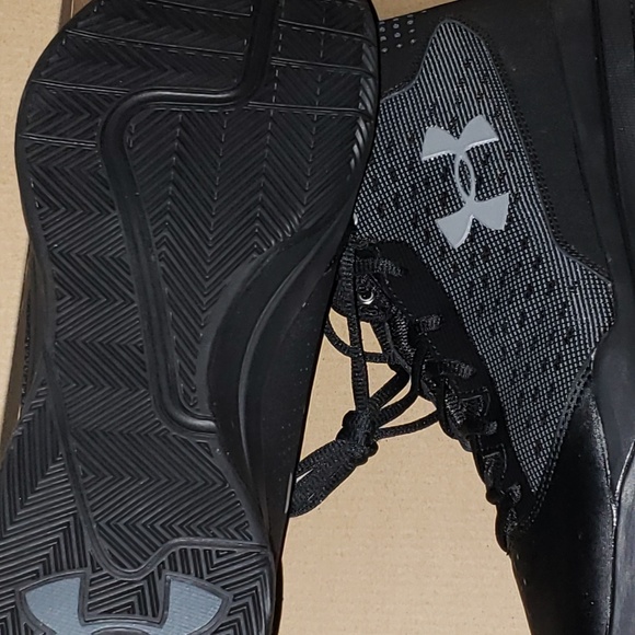 Under Armour Men's Jet 2017 Bakertball shoes - Picture 7 of 8